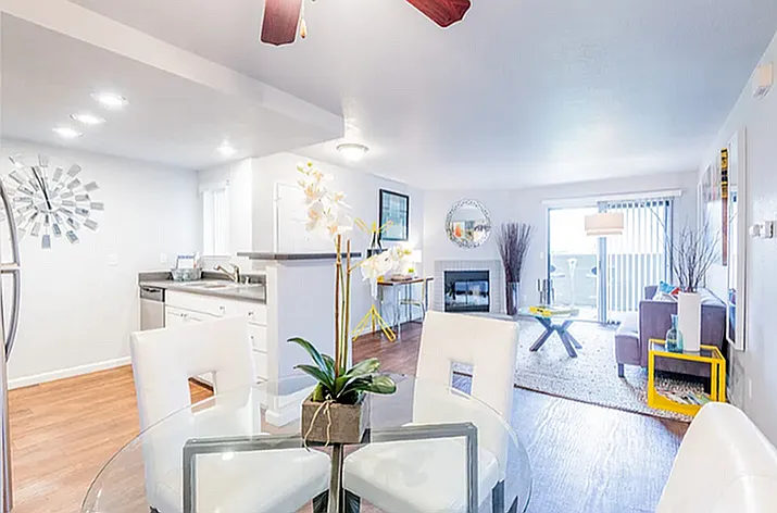 The Edge Dining and Living Room