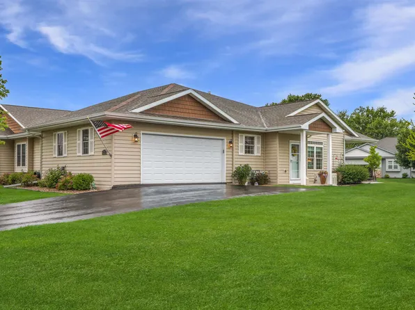 1241 Cameron Cir, Neenah, WI 54956