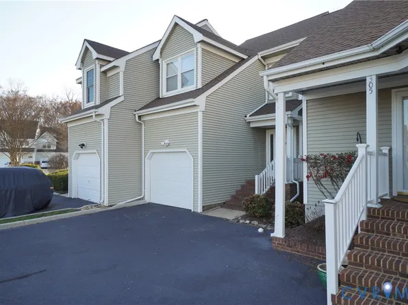303 Bridge Xing, Yorktown, VA 23692