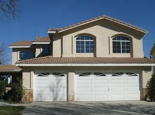 1093 Fernleaf Ln, Corona, CA 92881