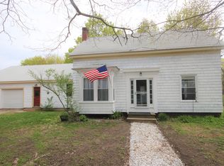 27 Main St, Gray, ME 04039