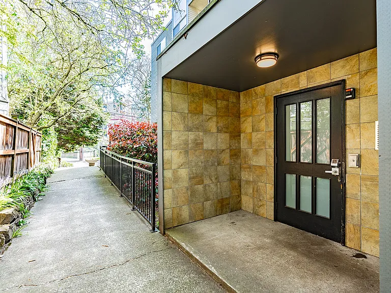 Lakeview Place — Photo 3
