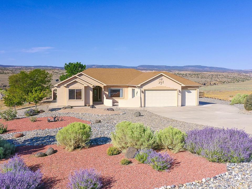 1st image of 34631 Pronghorn Dr