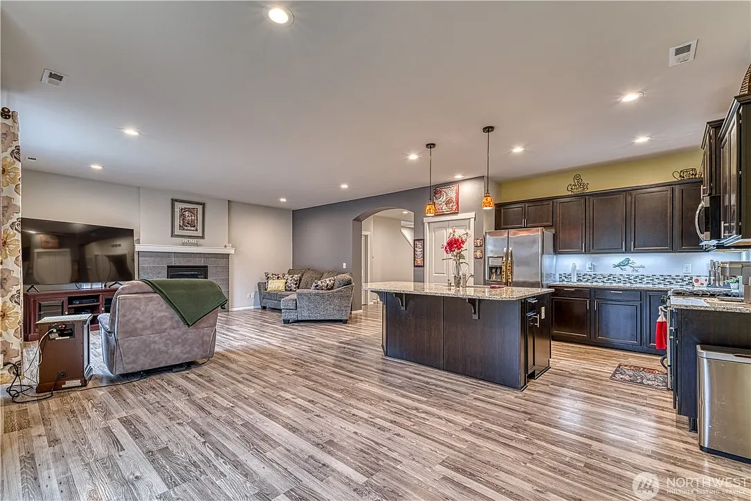 19033 110th Avenue Ct E — Photo 3