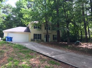 4876 Oakwood Ct, Loganville, GA 30052