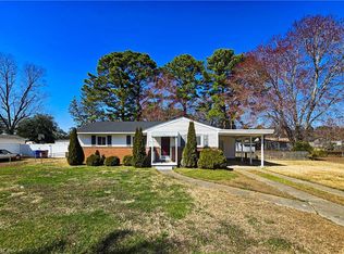 404 Oaklette Dr, Chesapeake, VA 23325