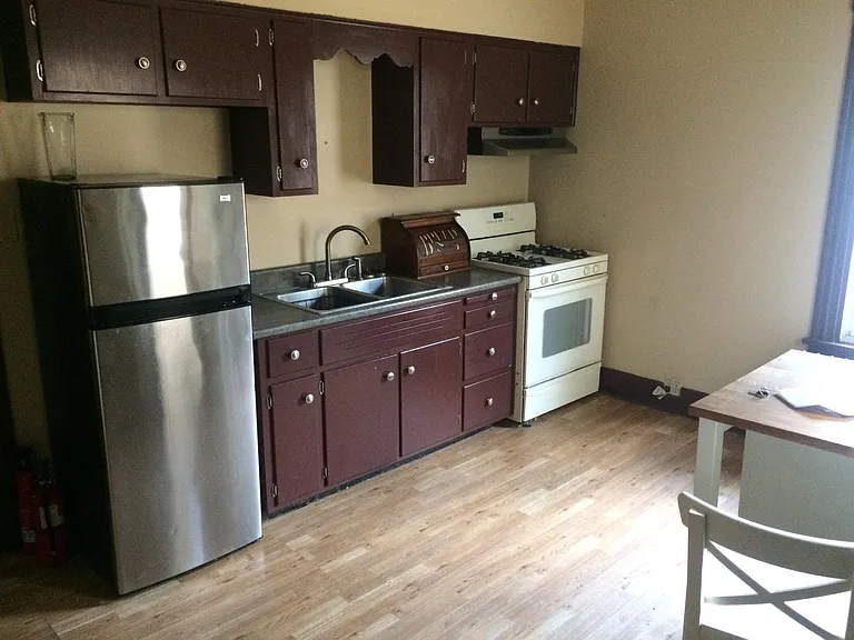 Remodeled kitchen last year. New fridge and stove