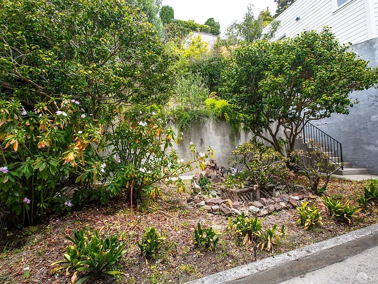 2850 Jackson St — Photo 20