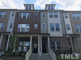 504 Village Loop Dr, Apex, NC 27502