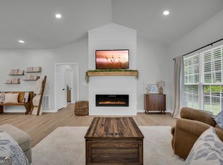 163 Tuxedo Dr, Commerce, GA 30530