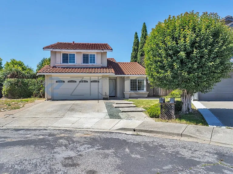32805 Palmdale Ct — Photo 1