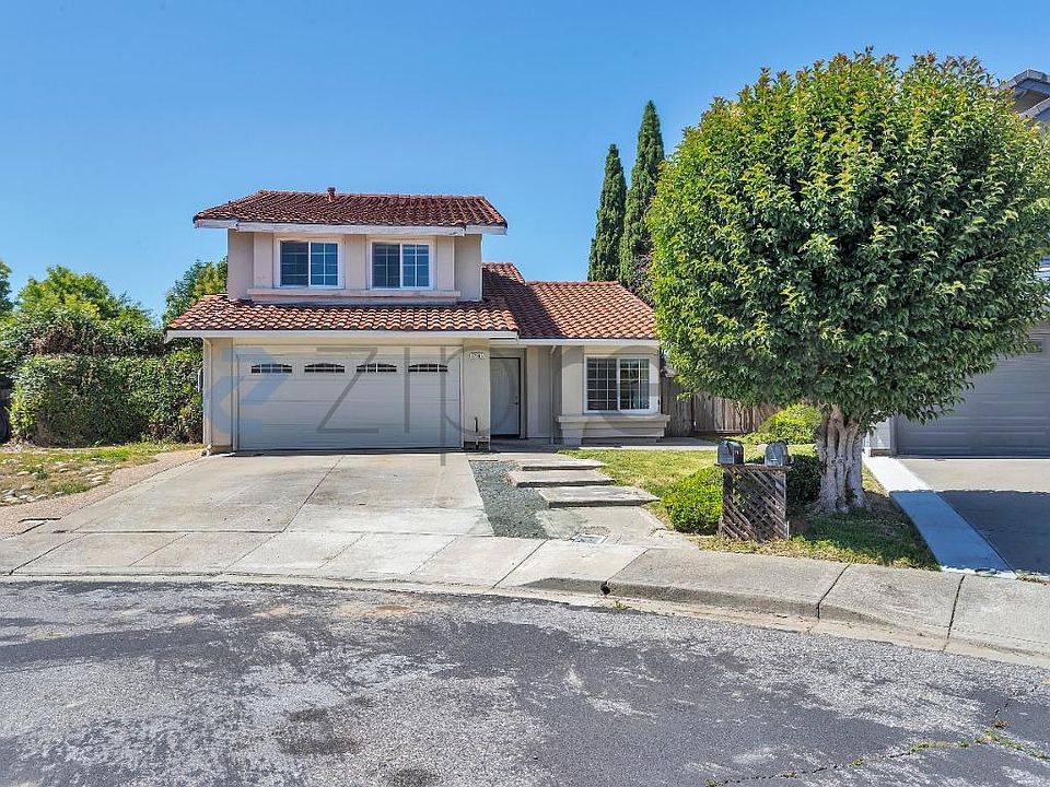1st image of 32805 Palmdale Ct