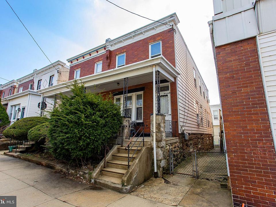 1st image of 303 Roxborough Ave