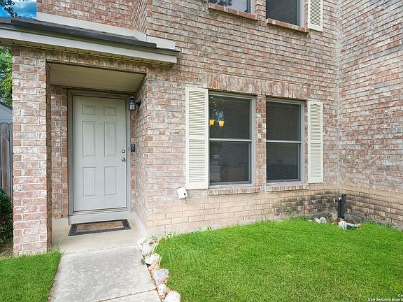 4th image of 13339 Magnolia Brook