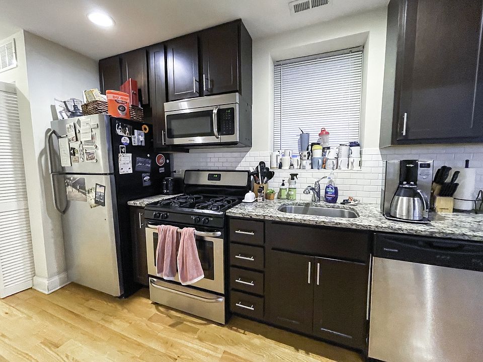 1st image of 2028 N Winchester Ave #2028