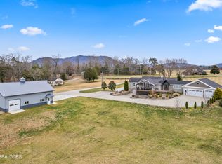 8207 Washington Pike, Corryton, TN 37721