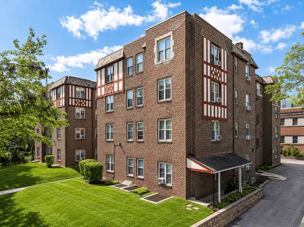 Bryn Mawr Gables