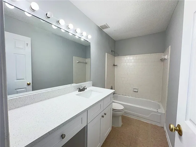 11900 Carriage Park Ln — Photo 18