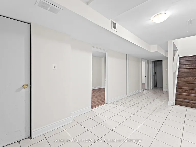 87 Tulip Dr — Photo 31