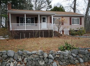 5 Crestwood Cir, Salem, NH 03079