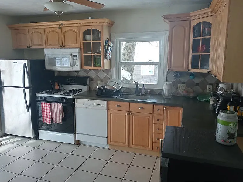 2 bed, 850 sqft, $2,900 — Photo 4