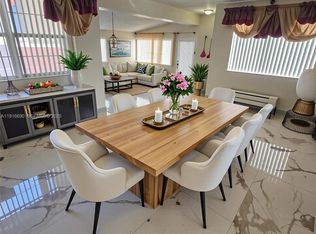 7601 NW 13th St, Pembroke Pines, FL 33024