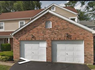 485 Nicole Dr APT C, Bartlett, IL 60103