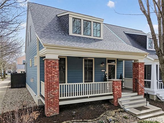 2nd image of 3217 E Arpent Way