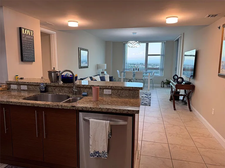 2681 N Flamingo Rd #1003S — Photo 10