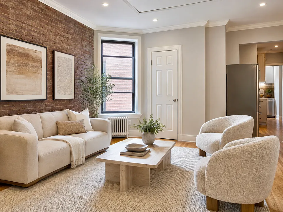 252 Mott St #2