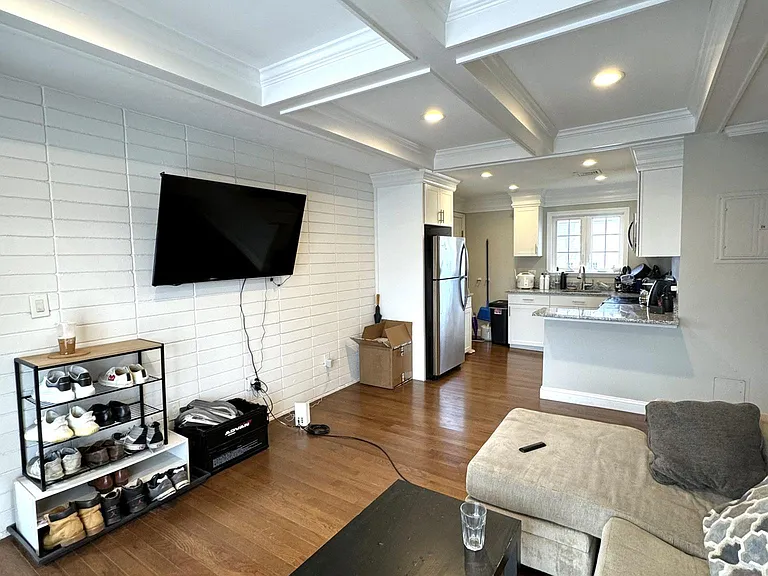 132 Greene St #4 — Photo 1