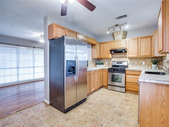 4th image of 10415 Aledo Dr