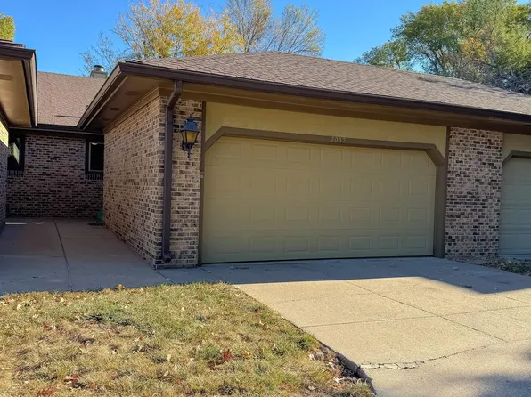 7032 Shamrock Rd, Lincoln, NE 68506