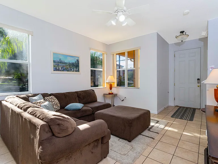 5122 Dominica Dr — Photo 34