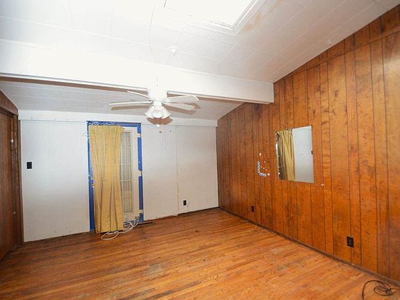 4th image of 75 Beamer St