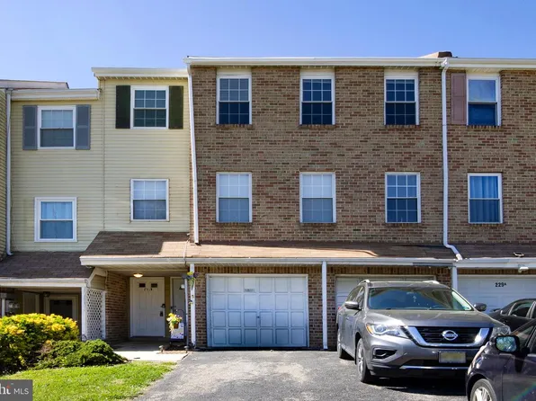 231 Willow Turn, Mount Laurel, NJ 08054