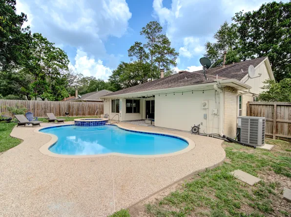 9126 Benwick Dr, Spring, TX 77379
