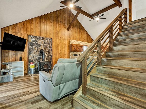 5th image of 406 Payne Ln