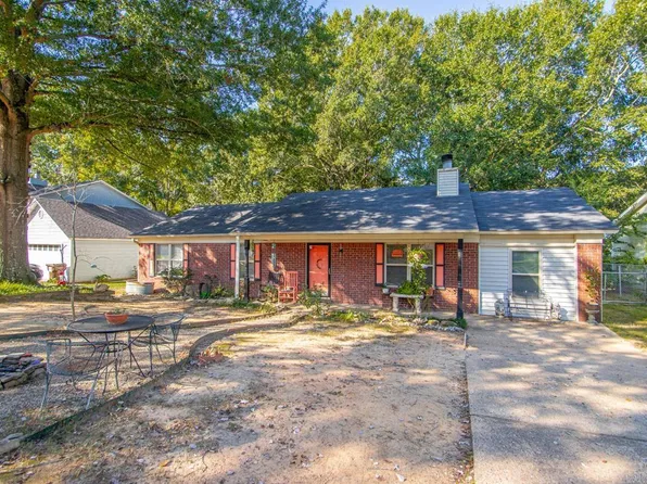 2211 Amber Cv, Bryant, AR 72022
