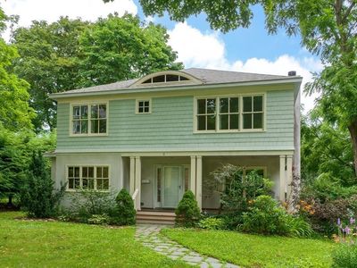11 Montvale Rd, Worcester, MA, 01609