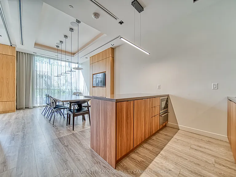 200 Sackville St #Penthouse 08 — Photo 35