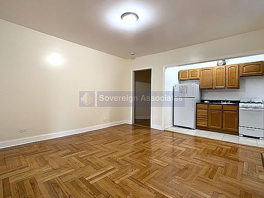 5th image of 116 W 238th St APT 2B