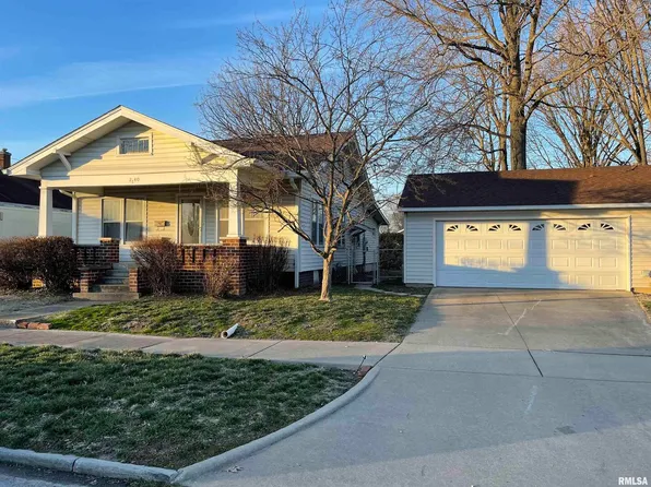 2140 Pine St, Murphysboro, IL 62966