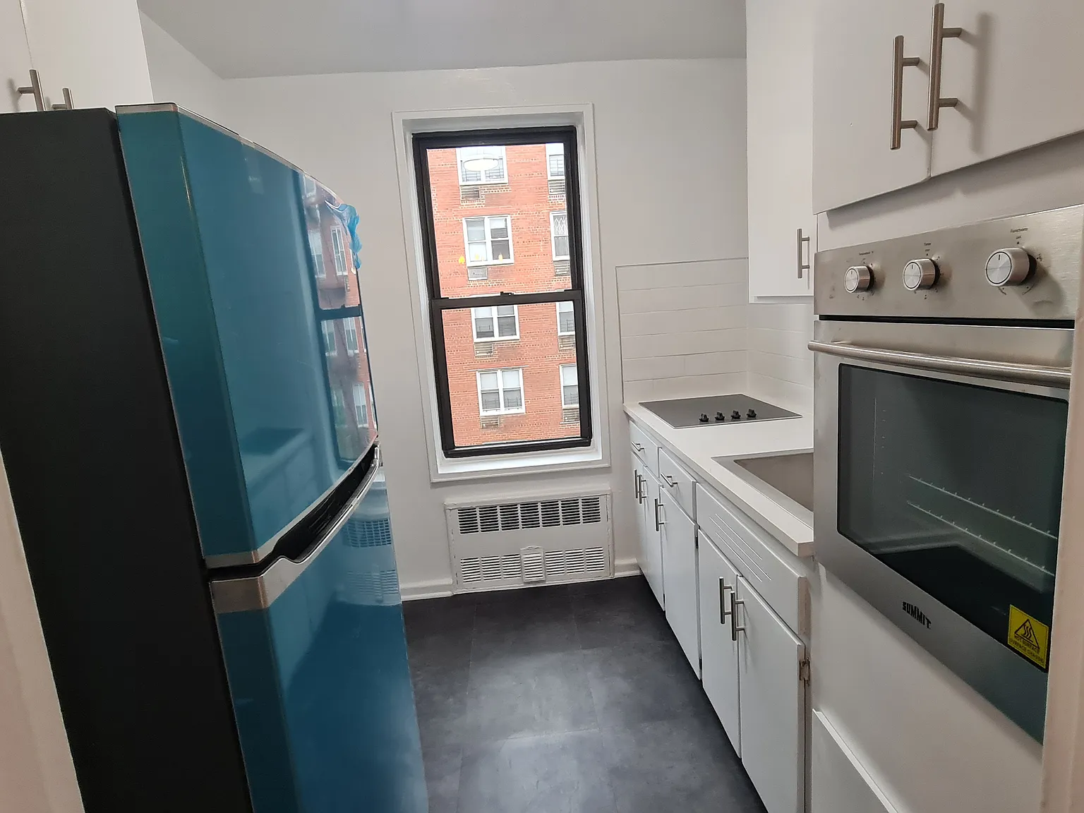 1 bed, 1009 sqft, $2,301 — Photo 4