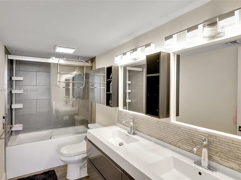 100 Bayview Dr #1008 — Photo 32