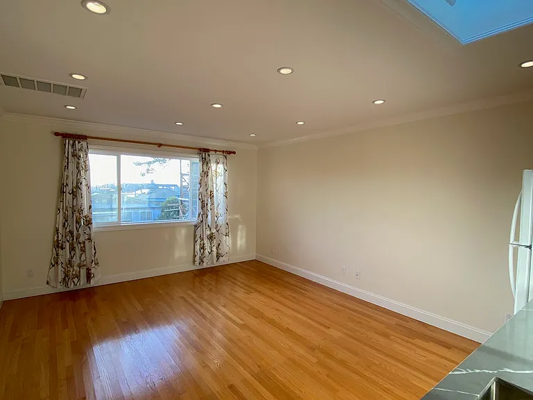 173 Harold Ave #B — Photo 2
