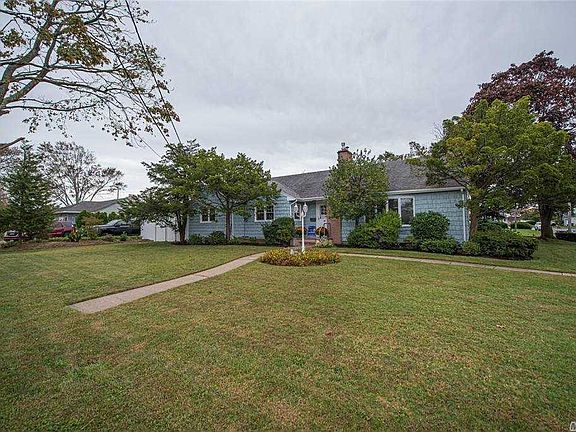 2nd image of 50 Greenlawn Ter