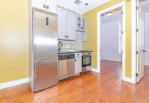 4th image of 234 Meserole St #1FA