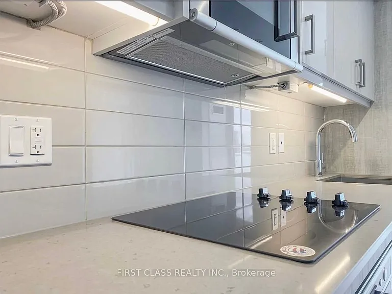 77 Mutual St #3507 — Photo 10