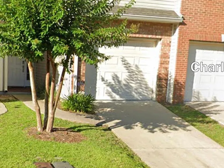 1320 Hendrix Rd #103 — Photo 2